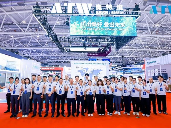 奧特維閃耀CIBF2025：鋰電智能裝備矩陣登場，引領(lǐng)高效質(zhì)造新未來